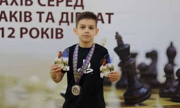 Вінницький школяр став кращим шахістом країни, перемігши старших на два роки опонентів