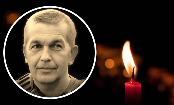 Вінниця прощається зі штаб-сержантом, який загинув на курському напрямку фронту Вінниця прощається зі штаб-сержантом, який загинув на курському напрямку фронту