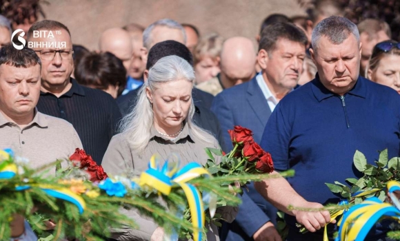 Вінниця вшанувала пам'ять медиків, які загинули, рятуючи життя інших
