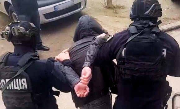 Вісім років за гратами присудили розбійнику за напад вінничанку