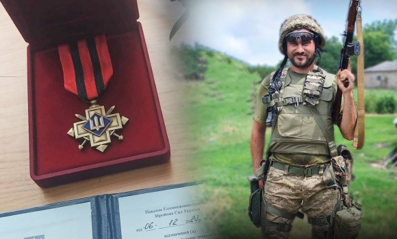Військовому з Городківської громади вручили почесну нагороду - "Золотий хрест"