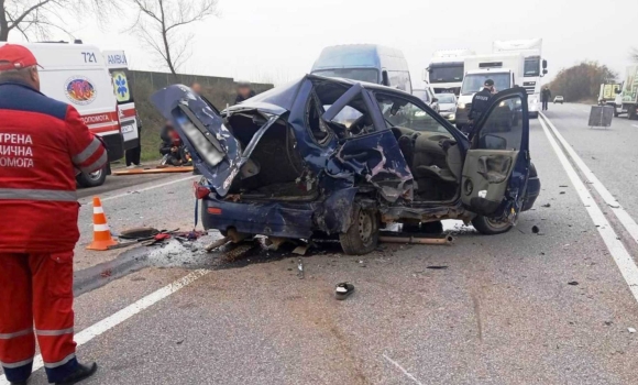 Внаслідок ДТП поблизу Калинівки травмувалися троє людей