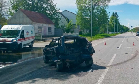 Внаслідок ДТП у Вінницькому районі постраждала 6 річна дівчинка та її мати