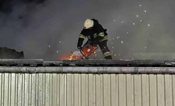 Внаслідок короткого замикання зайнялися сонячні панелі на підприємстві в Чечельницькій громаді