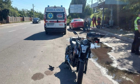 Внаслідок зіткнення мотоцикла та авто у Козятині постраждали двоє неповнолітніх