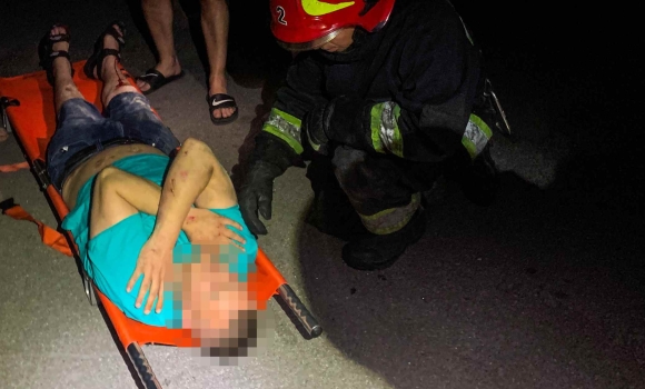 Вночі у Вінниці чоловік ледь не загинув у чотириметровій ямі