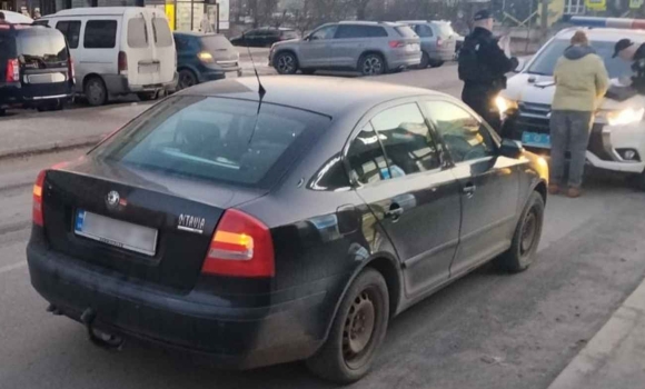 Водійка збила чоловіка на пішохідному переході у Жмеринському районі