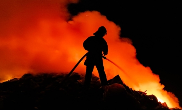 Вогонь охопив житлові будинки та понад два гектари землі у Вінницькій області