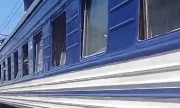 Ворожа ракета вибухнула біля пасажирського потягу Одеса — Запоріжжя