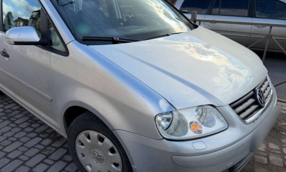 Восьмирічна дитина потрапила під колеса авто у Вінницькому районі