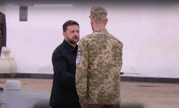 Воїн з Вапнярської громади отримав нагороду з рук Президента
