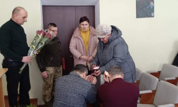 Воїнів з Вапнярської громади нагородили орденами «За мужність» III ступеня — посмертно