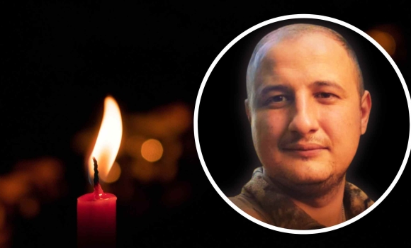 Вважали безвісти зниклим на війні загинув солдат з Хмільницького району