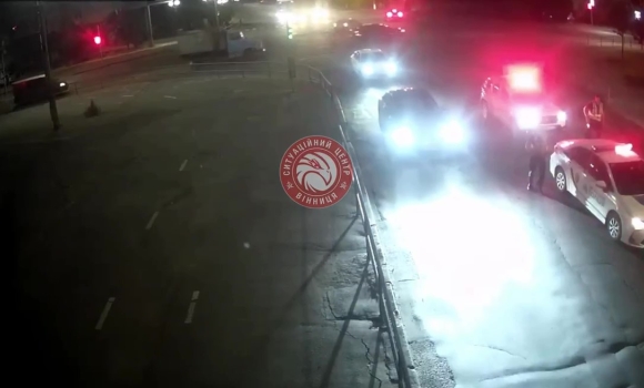 Ввечері у Вінниці відбулось лобове двох автомобілів