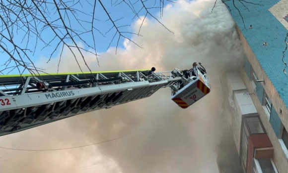 Вибухи у Львові, Бурштині, у Тернополі зруйнована висотка - загинули десять осіб