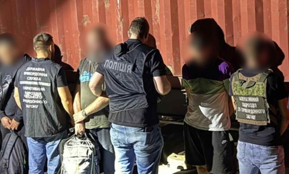 Викрили корупційну схему на Вінниччині - підозрюваний переправляв призовників до Молдови