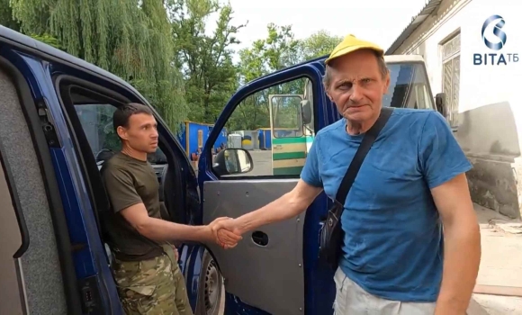 Як Білі янголи рятують цивільних ексклюзивний репортаж із прифронтової евакуації