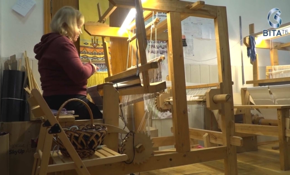 Екомайстерня на Вінниччині успішно відроджує прадавні традиції ткацтва