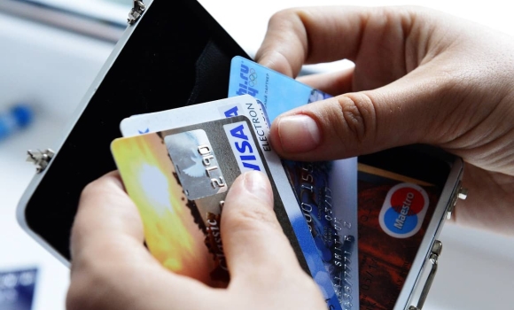 Як вберегти банківську картку та не стати жертвою шахраїв поради вінничанам 