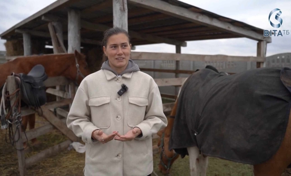 Як власниця вінницького кінного клубу рятує коней з окупованих територій