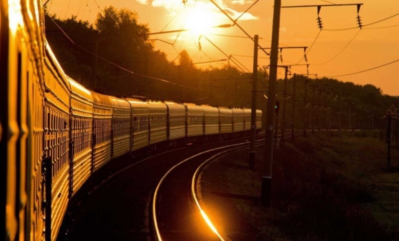 Які вечірні поїзди через Вінниччину прямують із затримкою