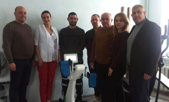 Ямпільська громада отримала зі Швеції сучасний пристрій для реабілітації Ямпільська громада отримала зі Швеції сучасний пристрій для реабілітації