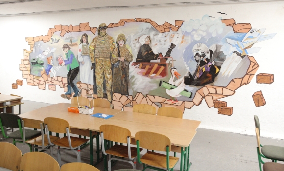 Яскраві, зручні та безпечні: як виглядають укриття в закладах освіти Вінниці