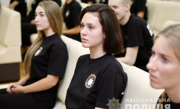 Юні вінничани завершили навчання в межах проєкту "Кадетський корпус поліції"