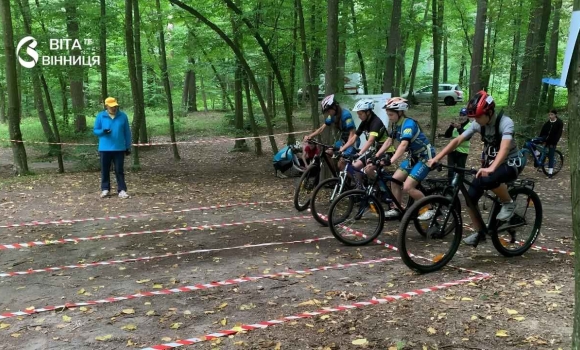 Юні вінничани стали чемпіонами України з велосипедного туризму