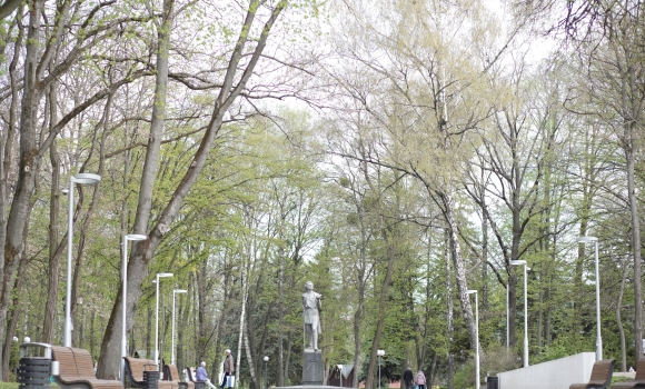 З Центрального парку Вінниці приберуть пам’ятник Максиму Горькому
