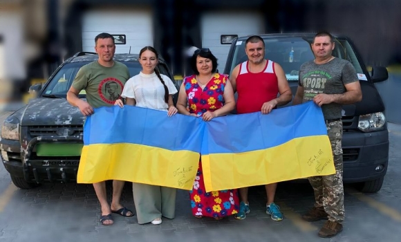 З Вінниці передали позашляховик "Kia Sportage" для військових на Донеччині