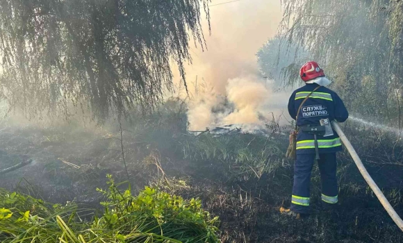 За минулу добу вінницькі рятувальники 70 разів виїжджали на ліквідацію пожеж