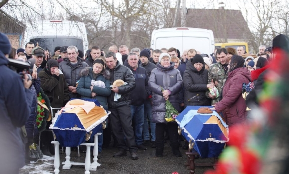 Вінниця попрощалась із загиблими працівниками "Аеропорт Вінниця"