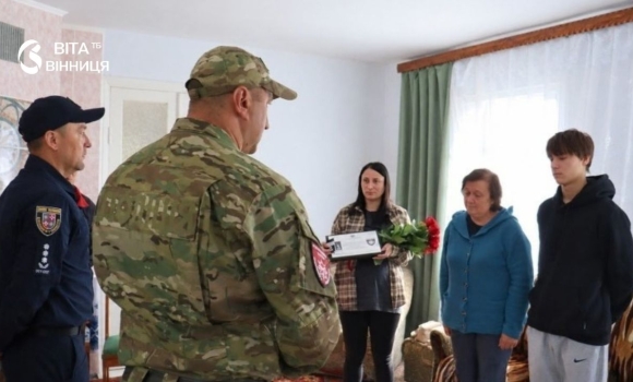 Загинув під Добропіллям під ударом керованих авіабомб вінницького поліцейського посмертно підвищили у званні