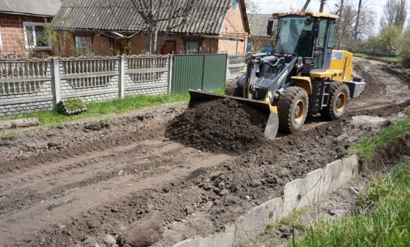 Замість щебеню — новий асфальт де у Вінниці триває масштабне оновлення приватного сектору