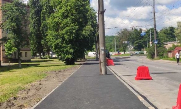 На вулиці Зулінського у Вінниці відремонтували тротуари
