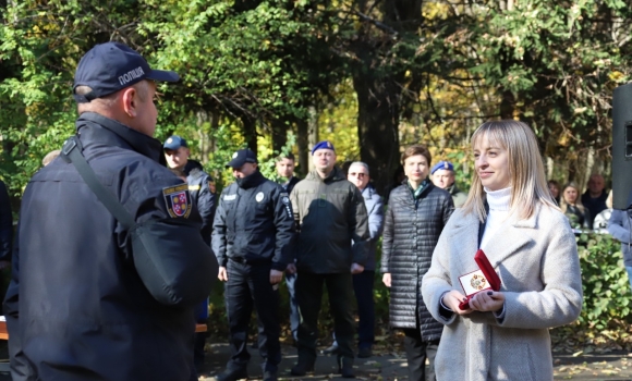 Заступниця Міністра вручила відомчі відзнаки поліцейським з Вінниці