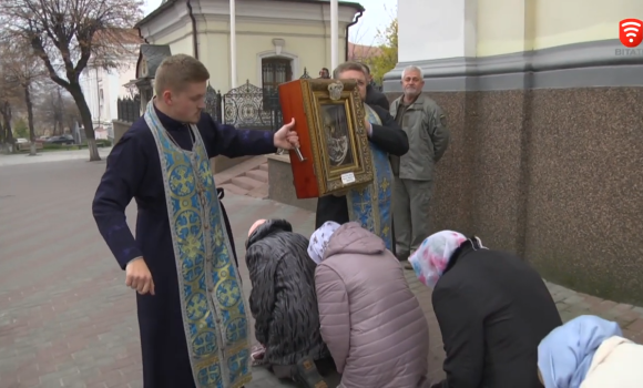 Зцілює від раку і лікує безпліддя до Вінниці привезли чудодійну ікону Пресвятої Богородиці