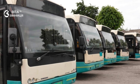Жмеринська громада отримала п'ять автобусів від Хорватії Жмеринська громада отримала п'ять автобусів від Хорватії