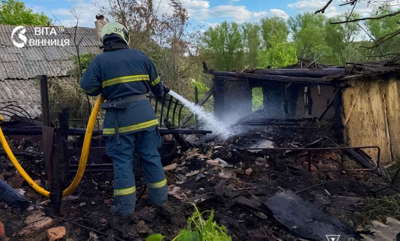 Згорів разом зі своїм будинком фатальна звичка призвела до страшної смерті на Гайсинщині