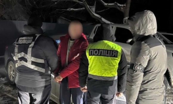 Житель Одещини допомагав вінничанину перетнути кордон за 7000 доларів Житель Одещини допомагав вінничанину перетнути кордон за 7000 доларів