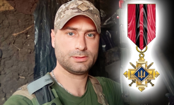 "Золотим хрестом" нагородили захисника з Томашпільської громади