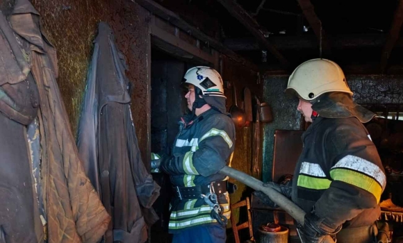 Звичайна розетка стала причиною смерті на Вінниччині у вогні загинула літня жінка