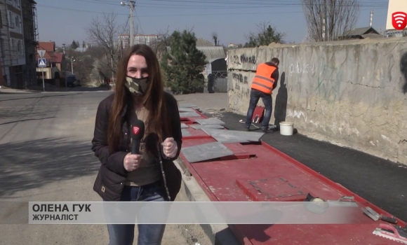 Embedded thumbnail for Ще один розумний сміттєприймач монтують у Вінниці