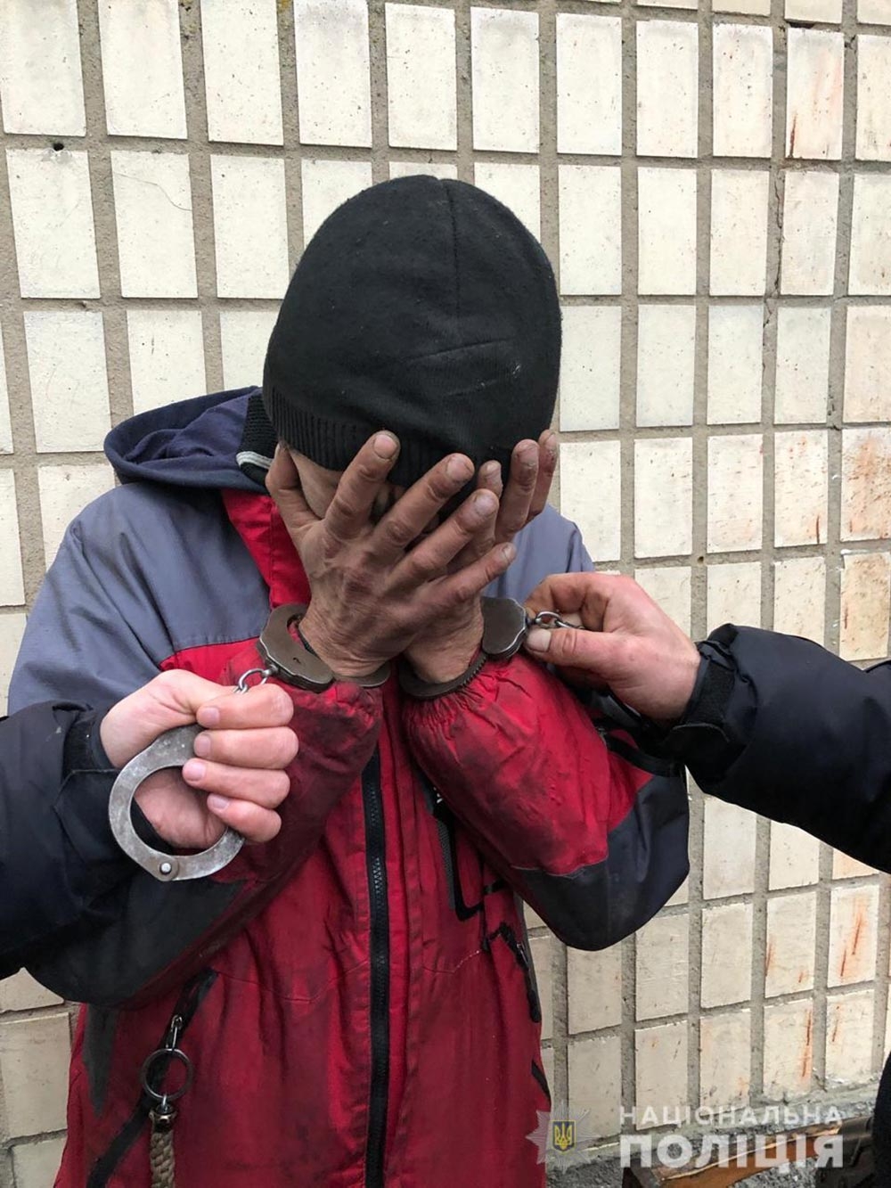 На Вінниччині чоловік із кримінальним «стажем» погрожував охоронцю  гранатами