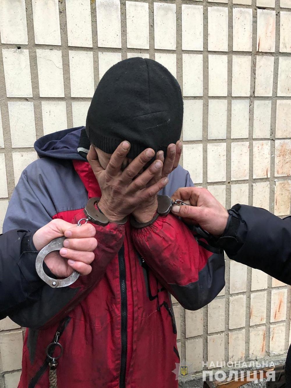 На Вінниччині чоловік із кримінальним «стажем» погрожував охоронцю гранатами
