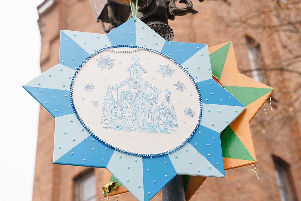 На Європейській площі у Вінниці з'явились різдвяні зірки