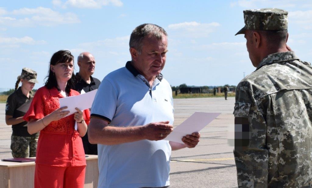 Представники муніципалітету привітали військовослужбовців вінницької частини з річницею