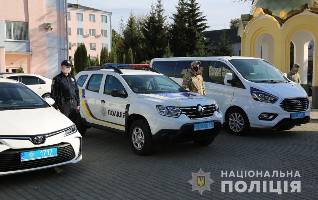 Вінницькі поліцейські отримали новенькі авто