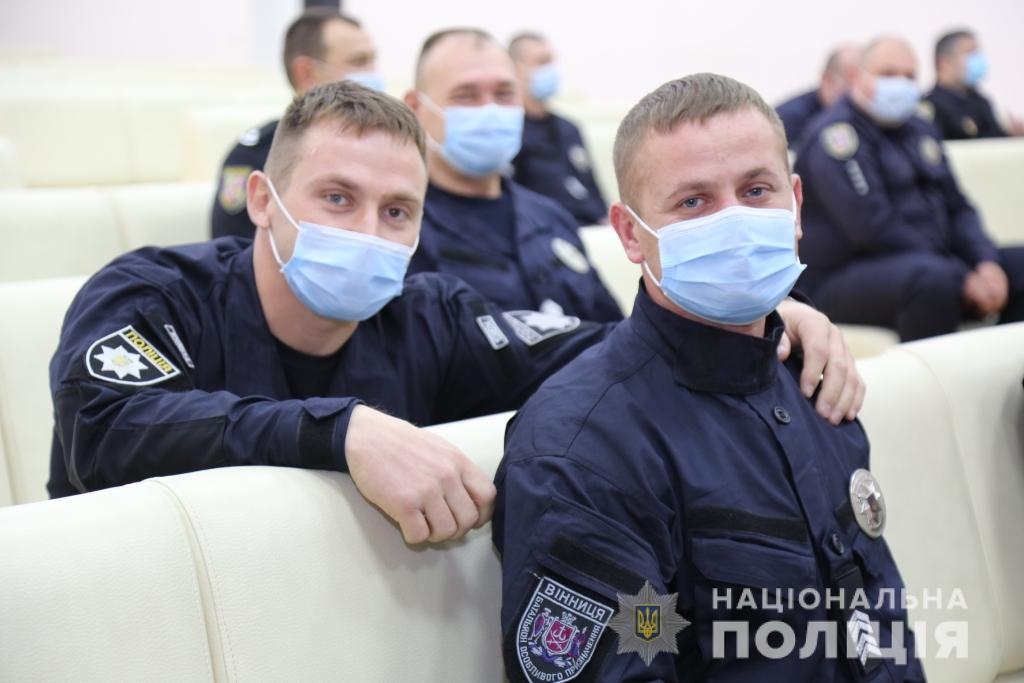 В обласному главку поліції Вінниччини відзначили кращих поліцейських